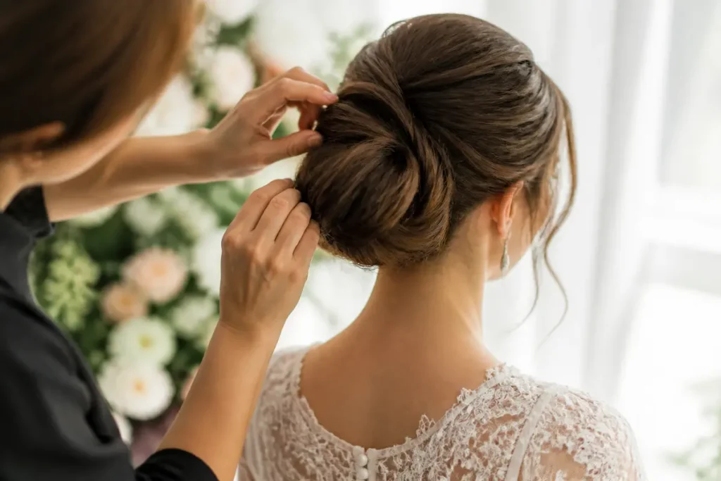 Chignon mariage invitée : 10 idées élégantes à découvrir